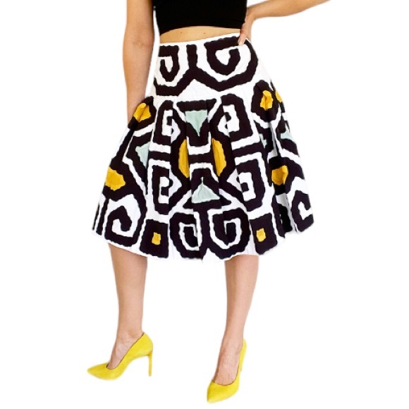 Diane Von Furstenberg Dresses & Skirts - Diane von Furstenberg white cotton colorful abstract print pleated skirt size 6